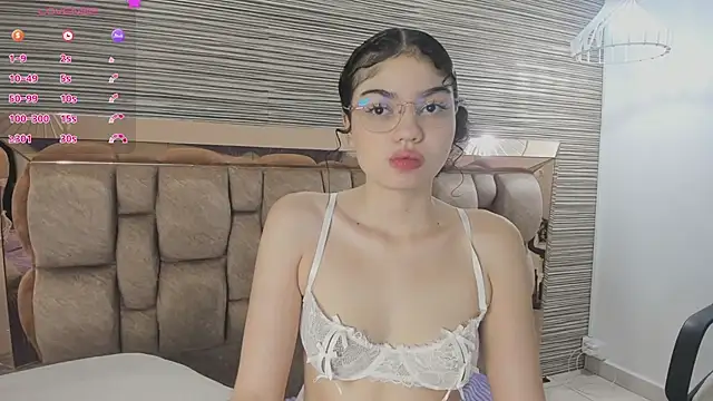chloe cortez online show from 06-11-26, 09:51