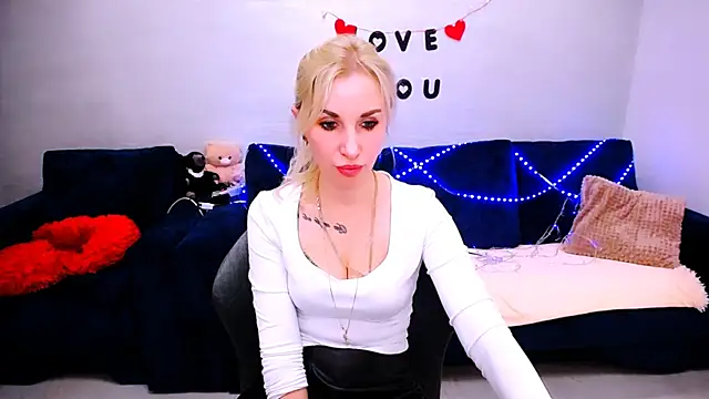 Hanna--Sweet online show from 04-24-26, 11:56