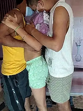 realcouple71 online show from 06-16-26, 06:27