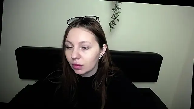 LiliaErmi online show from 04-07-26, 06:03