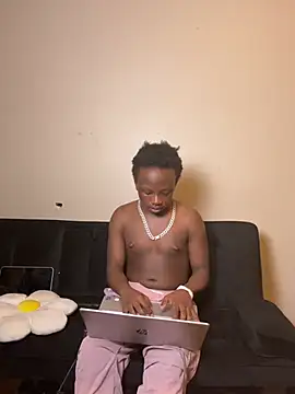 YourLittleBoyfriend online show from 05-18-26, 04:07