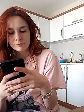 Atwsliiikizilll online show from 04-23-26, 12:29