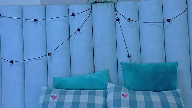 Miia Anderson online show from 03-16-26, 01:15