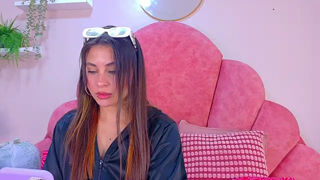 Miia Anderson online show from 04-23-26, 11:42