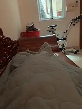 Phuc214055 online show from 12-15-25, 04:28