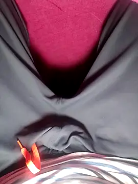 ethanfox966 online show from 12-14-25, 04:45