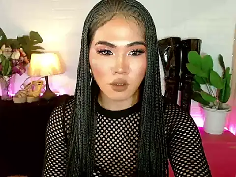 Snapshot of Ofeliagrace_Hilton chatting on 12-14-25, 08:09 Ofeliagrace Hilton online show from 12-14-25, 08:09