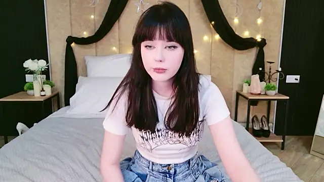 Snapshot of Ariel_Morris chatting on 02-06-26, 08:34 Ariel Morris online show from 02-06-26, 08:34