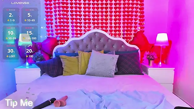 Snapshot of katymeaw chatting on 02-12-26, 01:28 katymeaw online show from 02-12-26, 01:28