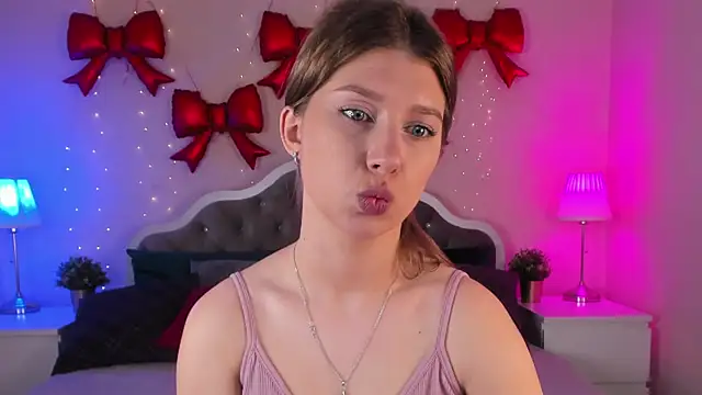 katymeaw online show from 04-22-26, 01:30