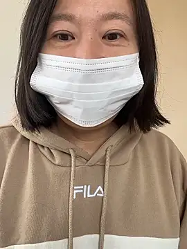 shiori dayo online show from 12-20-25, 02:07