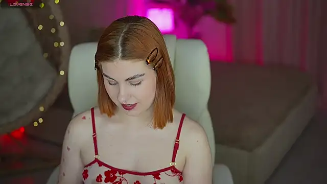 GingerPinky online show from 04-28-26, 07:08