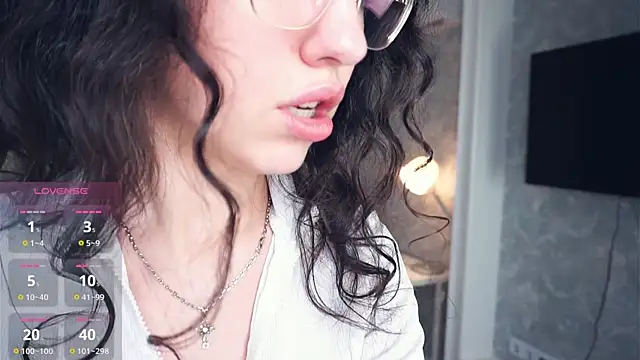 OdetteWitschi online show from 01-08-26, 06:59