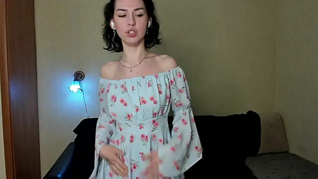 OdetteWitschi online show from 05-28-26, 06:10