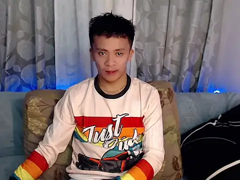 ur twinkKirk6969 online show from 05-11-26, 10:32