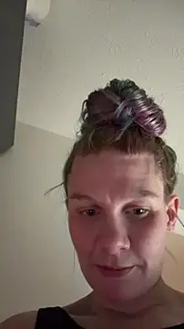 bluntbeautyxo online show from 04-09-26, 09:53