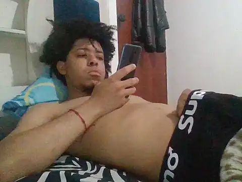 Snapshot of alejandro31727 chatting on 12-14-25, 11:53 alejandro31727 online show from 12-14-25, 11:53