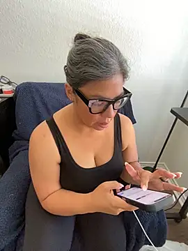 BettyWhispers online show from 03-15-26, 06:25