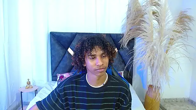 angelll18  online show from 02-09-26, 08:35