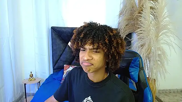 angelll18  online show from 04-01-26, 09:01