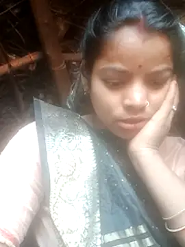 Snapshot of Mohni_sekhavat chatting on 12-15-25, 06:06 Mohni sekhavat online show from 12-15-25, 06:06