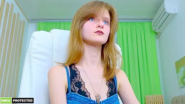 Miss Alisa  online show from 03-25-26, 05:19