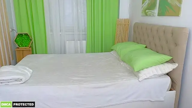 Miss Alisa  online show from 04-26-26, 04:37