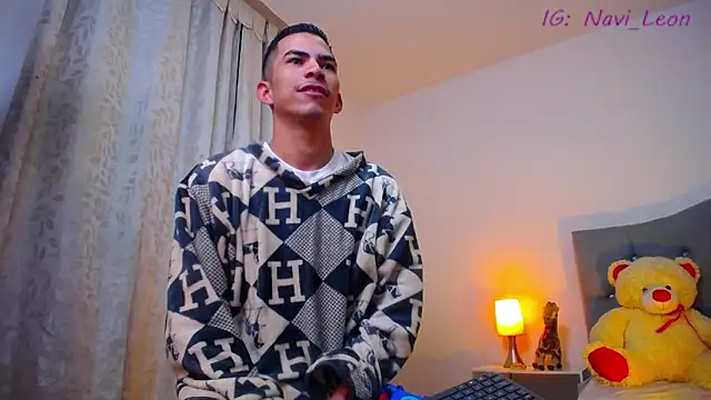 Snapshot of TOMBOYSEXX chatting on 02-02-26, 10:14 TOMBOYSEXX online show from 02-02-26, 10:14