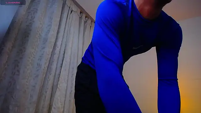 Snapshot of TOMBOYSEXX chatting on 02-06-26, 04:50 TOMBOYSEXX online show from 02-06-26, 04:50