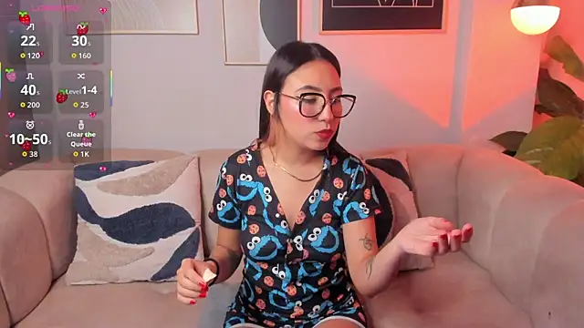 Hiyori Bloom  online show from 03-06-26, 05:48