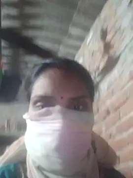 Snapshot of cute_muskan66 chatting on 12-15-25, 05:17 cute muskan66 online show from 12-15-25, 05:17