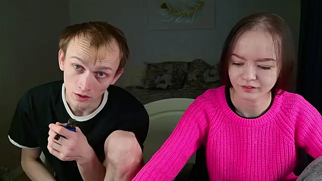 Snapshot of WeksaMur chatting on 02-13-26, 08:38 WeksaMur online show from 02-13-26, 08:38