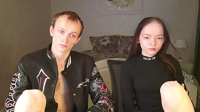 Snapshot of WeksaMur chatting on 02-20-26, 06:52 WeksaMur online show from 02-20-26, 06:52