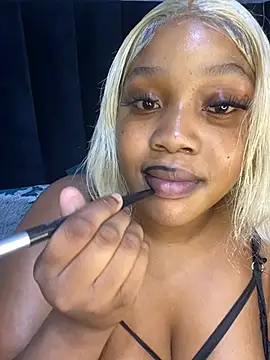 THICKBARBIE32 online show from 07-10-26, 08:11