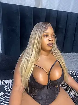 THICKBARBIE32 online show from 07-23-26, 02:42