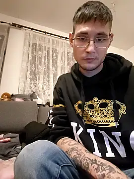 Snapshot of hotchris0708 chatting on 12-16-25, 05:51 hotchris0708 online show from 12-16-25, 05:51