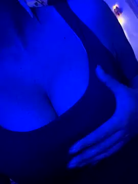 Snapshot of Raatkirani09 chatting on 12-14-25, 08:13 Raatkirani09 online show from 12-14-25, 08:13