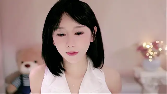 Snapshot of IamMeow- chatting on 12-22-25, 01:08 IamMeow- online show from 12-22-25, 01:08