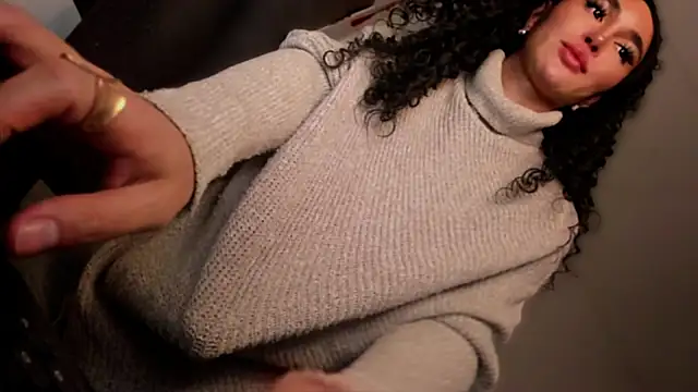 mxshemale ladyboy online show from 10-12-25, 01:54