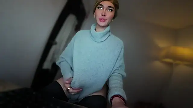 mxshemale ladyboy online show from 12-15-25, 09:08