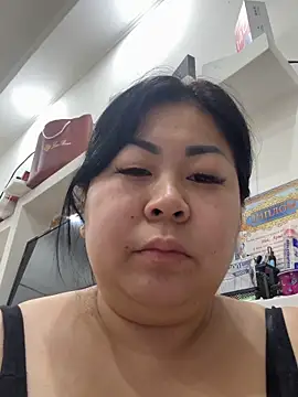 Snapshot of kitana255 chatting on 12-15-25, 02:10 kitana255 online show from 12-15-25, 02:10