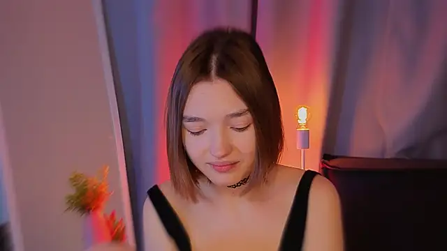 Leyla crsh online show from 02-27-26, 05:40