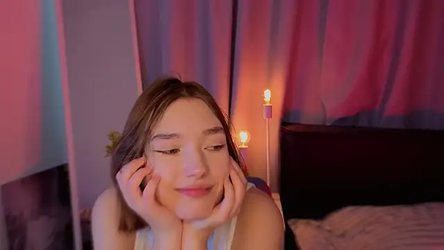 Leyla crsh online show from 02-28-26, 05:19