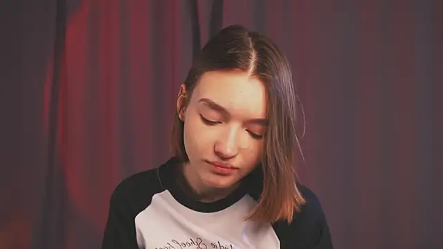 Leyla crsh online show from 03-27-26, 08:26