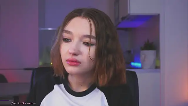 Leyla crsh online show from 04-06-26, 05:08