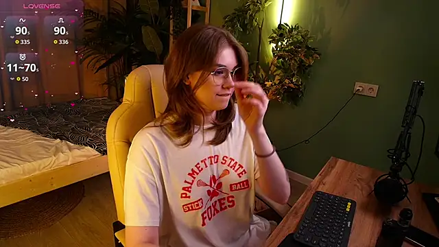 Snapshot of Alison_Doody chatting on 02-09-26, 07:45 Alison Doody online show from 02-09-26, 07:45