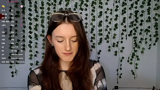 LisaBoddy online show from 02-19-26, 01:40