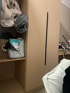 Snapshot of mengmeng776 chatting on 02-10-26, 04:11 mengmeng776 online show from 02-10-26, 04:11