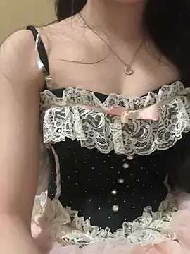 Snapshot of mengmeng776 chatting on 02-11-26, 02:11 mengmeng776 online show from 02-11-26, 02:11