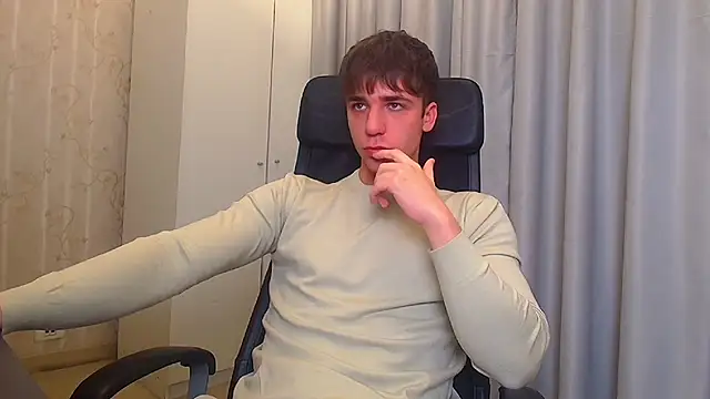 KellenWest online show from 12-21-25, 05:14